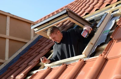 Pose de fenêtres de toit Velux à Sceautres